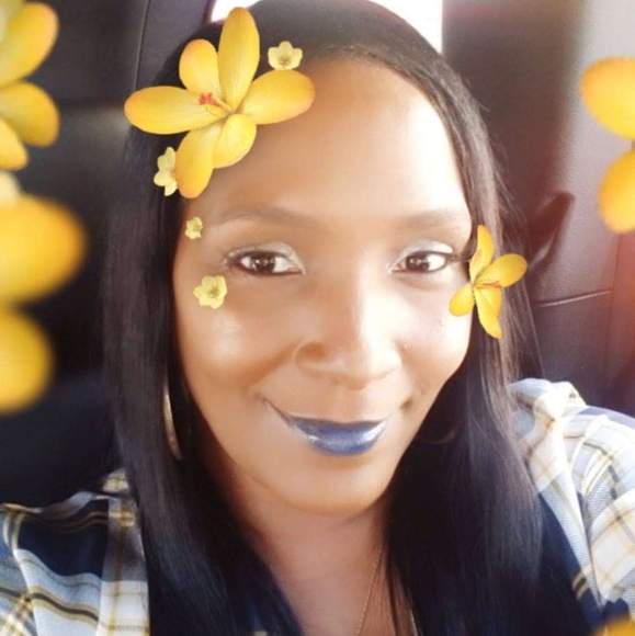 Meet your Posher, Denesha - Picture 8 of 8